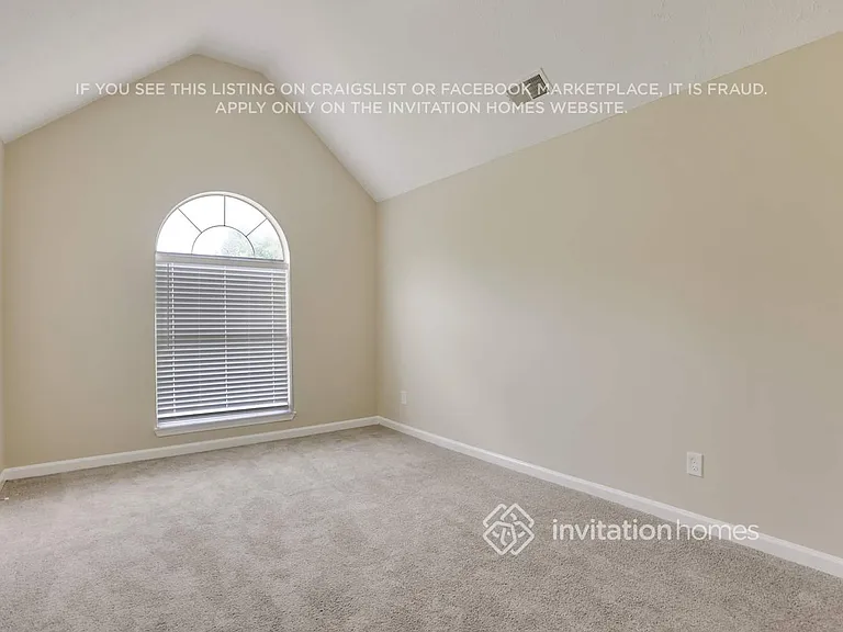 4854 Creekside Pl — Photo 12