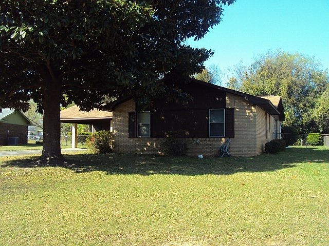 1st image of 106 Sherwood Ct