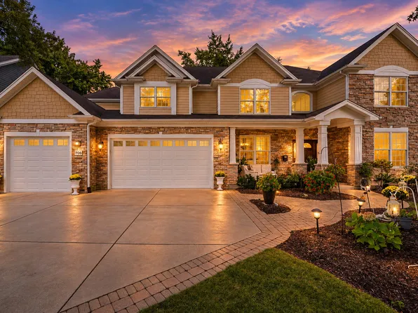 706 Wehrli Dr, Naperville, IL 60540