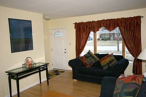 2nd image of 34516 Bayview St