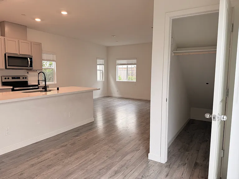 5080 Molino Cir — Photo 7