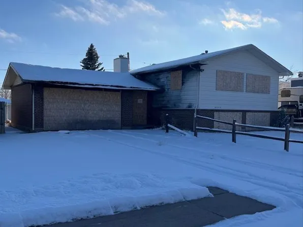 3221 Bevans St, Cheyenne, WY 82001