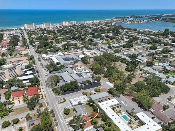 416 Barcelona Ave, Venice, FL 34285