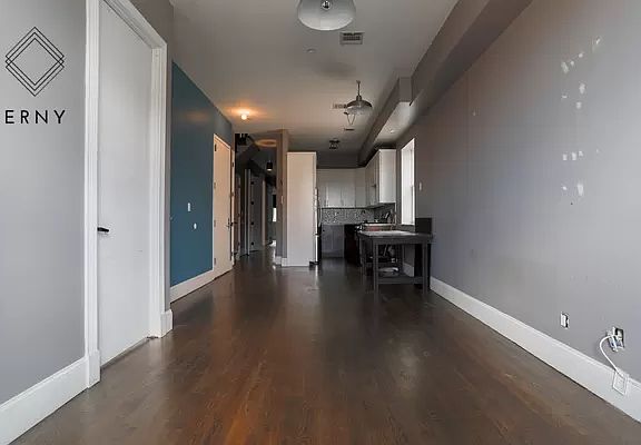 2nd image of 216 Walworth St #3B