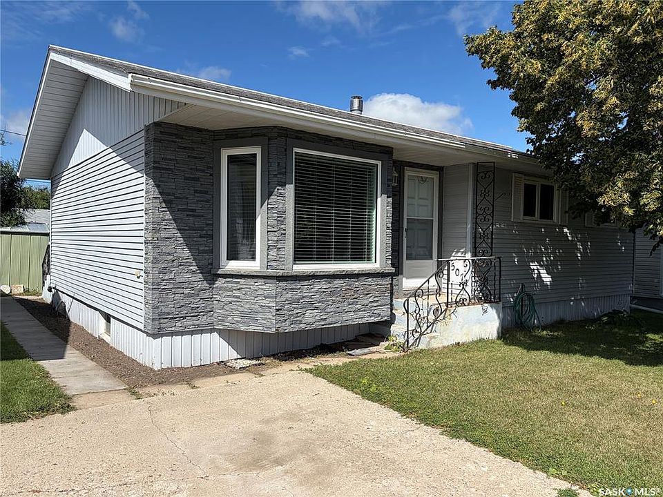 1st image of 507 6th STREET E