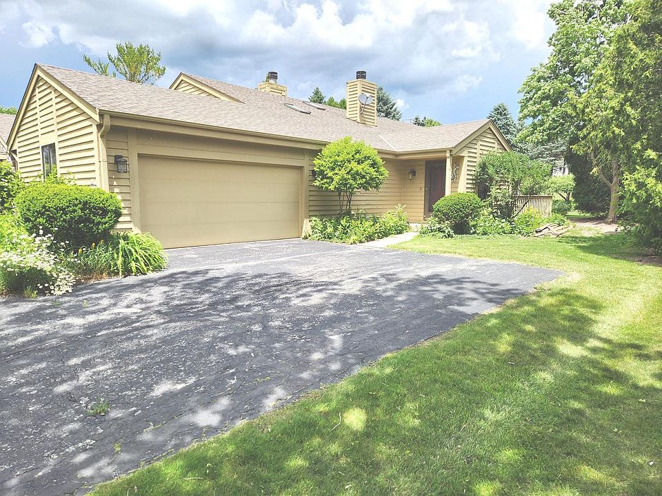 1st image of N80W13596 River Park DRIVE #16/3/E