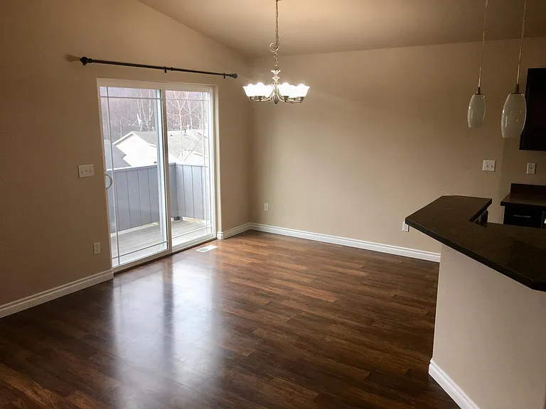 20598 Mountainside Dr — Photo 8