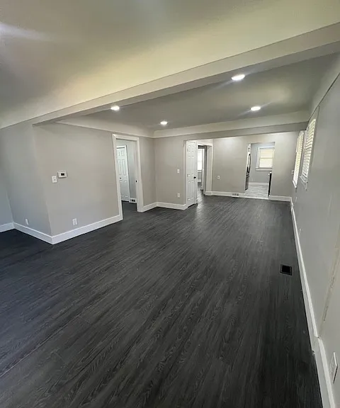 3174 Harris St — Photo 4