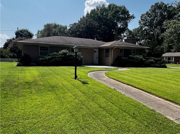 120 Pawnee Drive, Jeffersonville, IN 47130