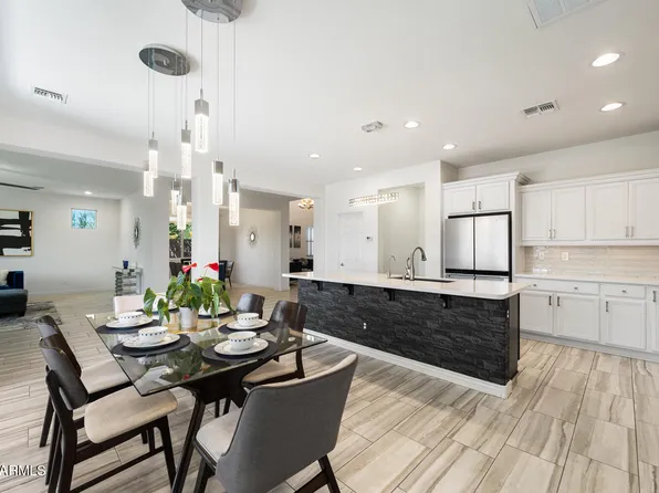 1067 E ORIOLE Drive, Gilbert, AZ 85297