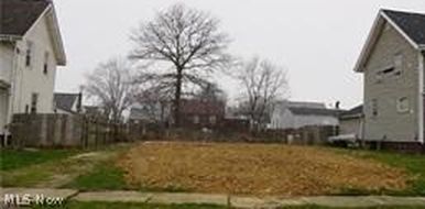 2415 Coventry Blvd NE, Canton, OH, 44705