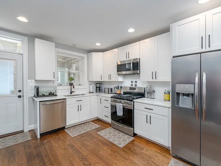216 S Robinson St — Photo 9