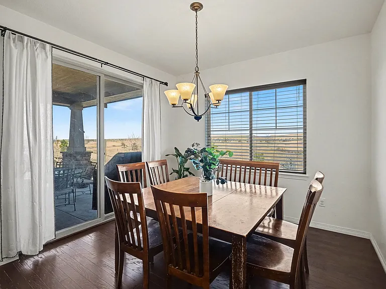 470 Grenville Cir — Photo 5