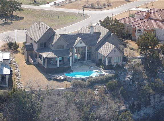 2nd image of 308 River Chase Ct