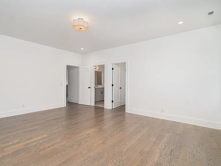 909B Gale Ln — Photo 30