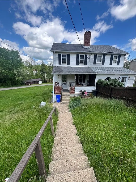703 Wildwood Dr photo 1