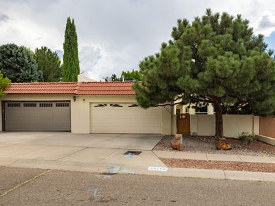 10208 Admiral Halsey Dr NE, Albuquerque, NM, 87111