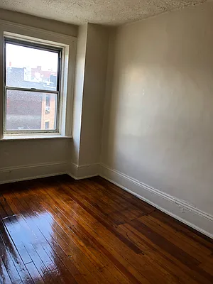 Rented by Douglas Elliman | media 18