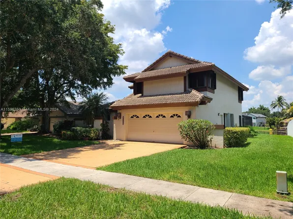 8725 SW 57th Pl, Cooper City, FL 33328