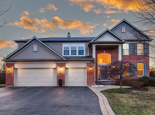 1578 Hazelnut Xing, Mundelein, IL 60060