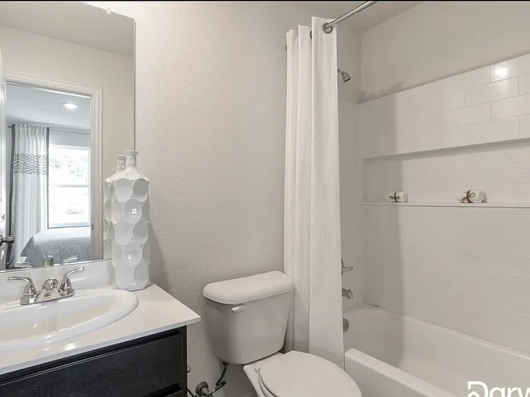5914 Wilkes Dr — Photo 2