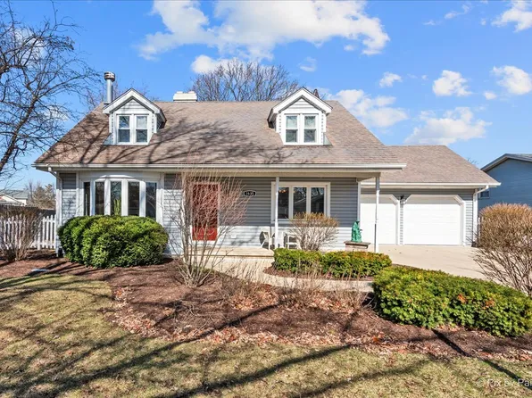 1615 Heather Dr, Aurora, IL 60506