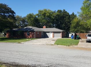 109 S College St, Pilot Point, TX 76258