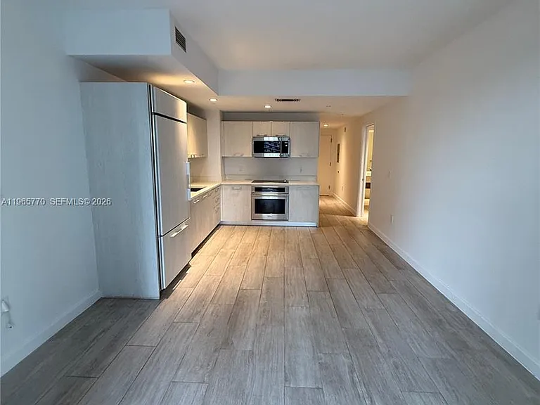 45 SW 9th St #1004 — Photo 14