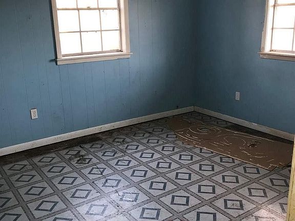 4th image of 57720 Random Oaks Dr