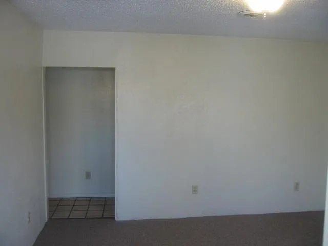 604 Salazar St #A — Photo 5