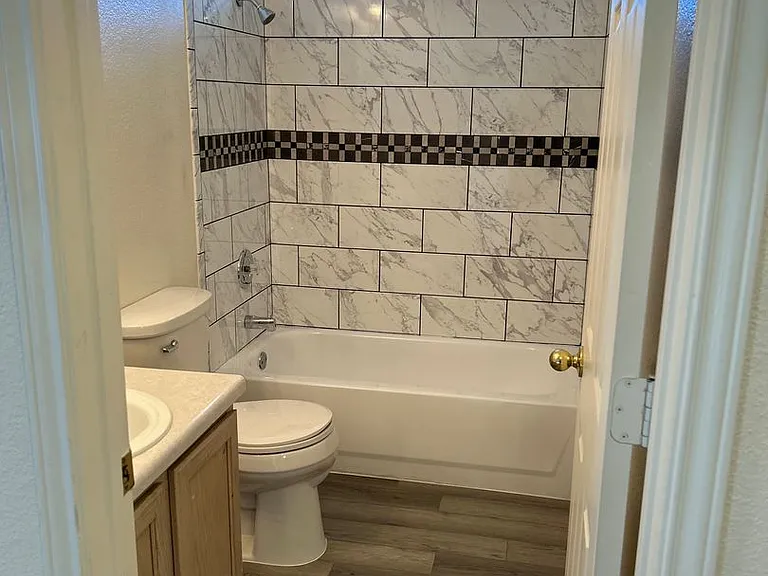 2203 Tracey Ann Ln — Photo 13