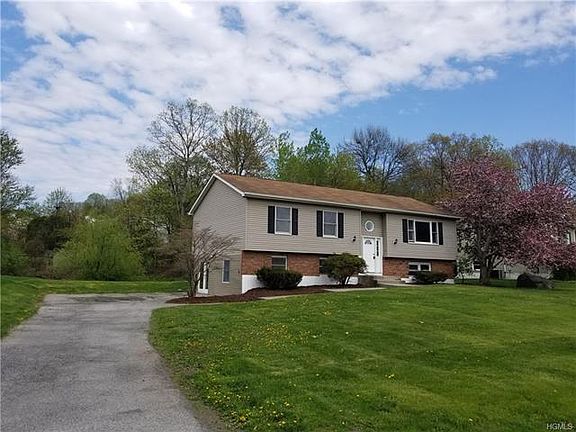 5th image of 27 Vermont Dr