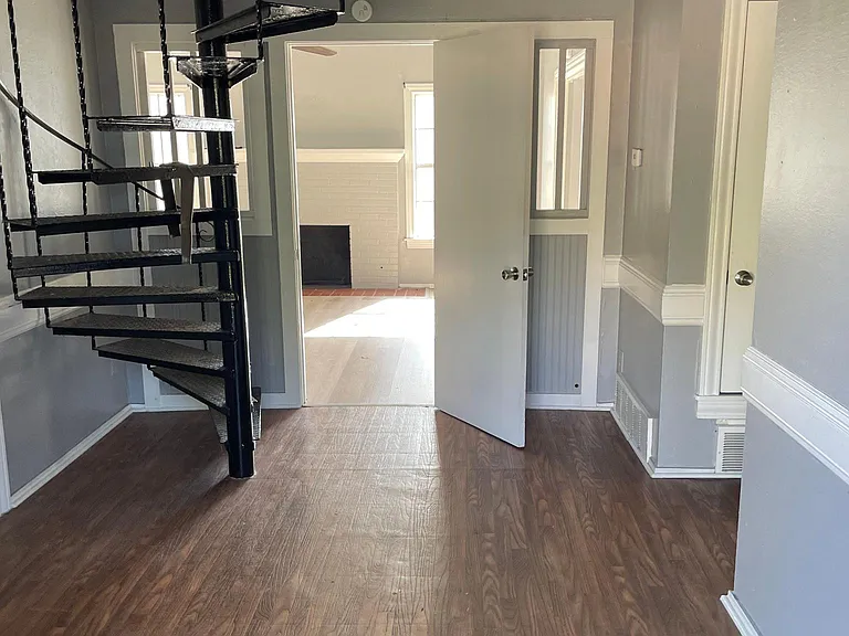 519 W French Ave #A — Photo 7