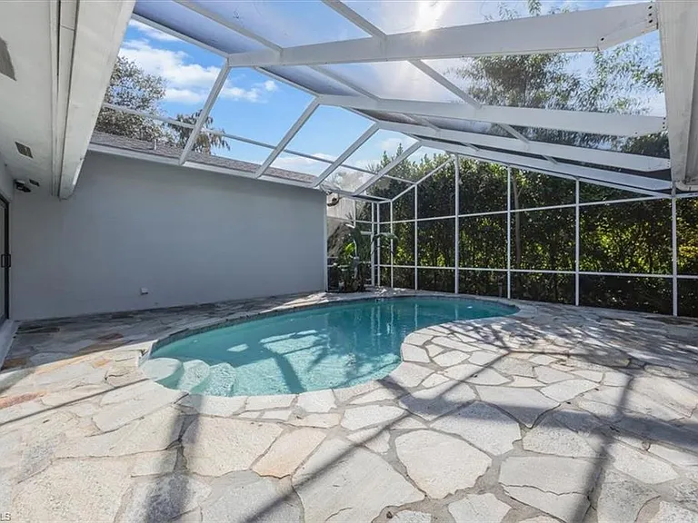 6161 Waxmyrtle Way — Photo 23