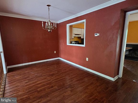 5th image of 1110 Arcola Ave