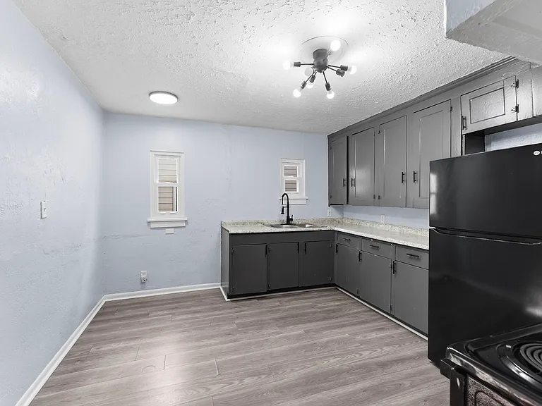 876 Eloise Dr #A — Photo 12