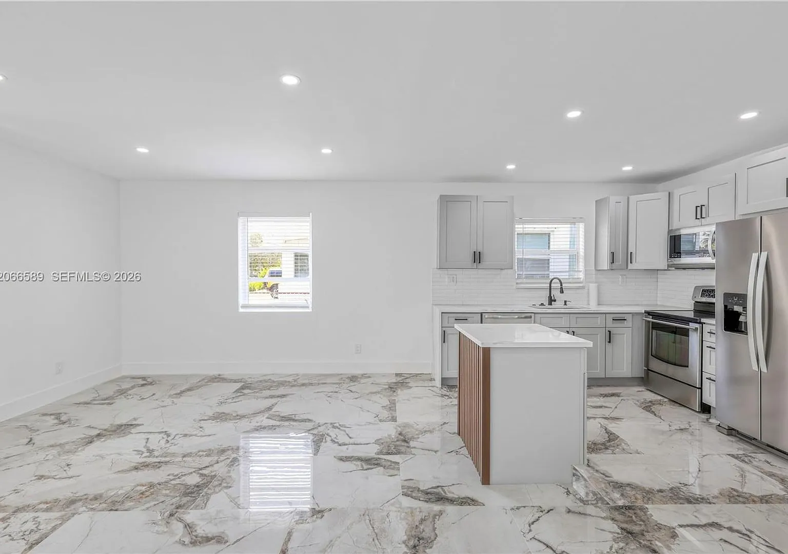 809 SW 17th Street 1, Fort Lauderdale, FL 33315 - 1610 — Photo 2