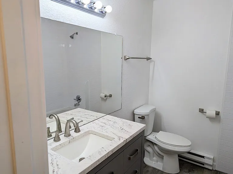 Aspen St — Photo 23