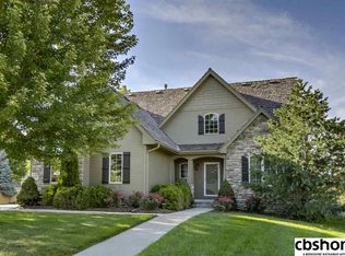 17026 Cinnamon Cir, Omaha, NE 68135