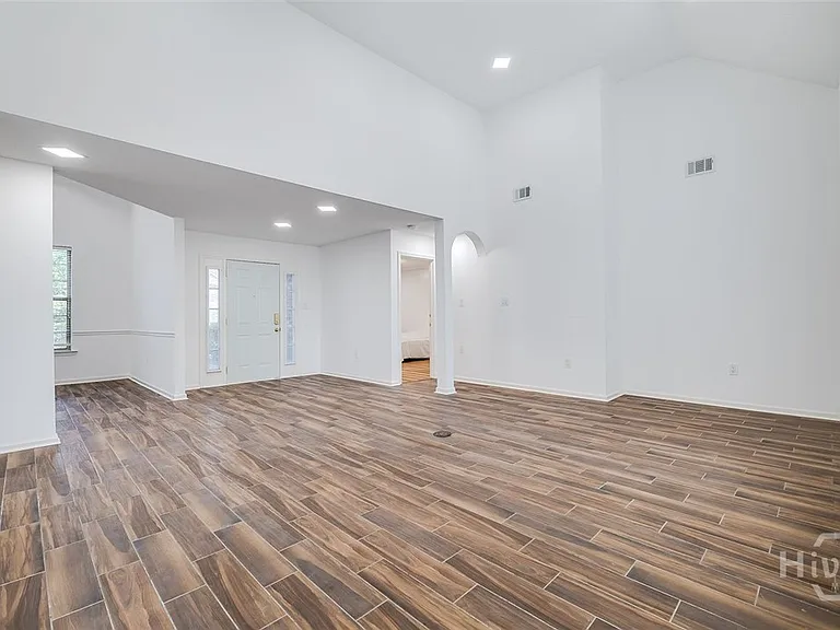108 Village Lake Dr — Photo 12