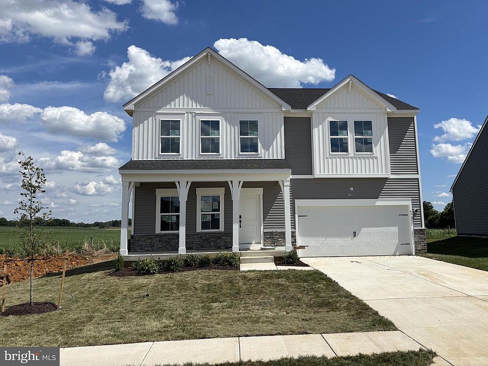 1st image of LOT 452 194 Valor Ln