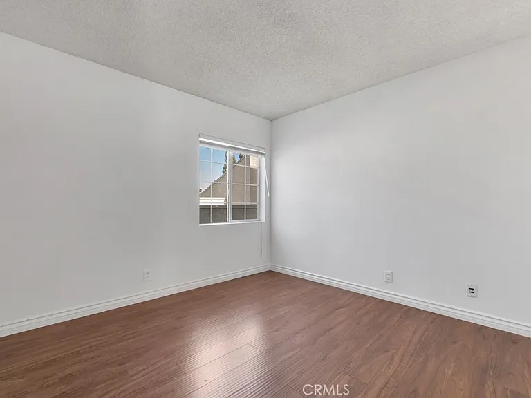 20155 Keswick St #211 — Photo 6