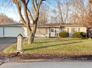 421-1 Plymouth Rd, Valparaiso, IN 46385