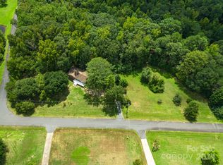 3374 Broach Dr, Catawba, SC 29704