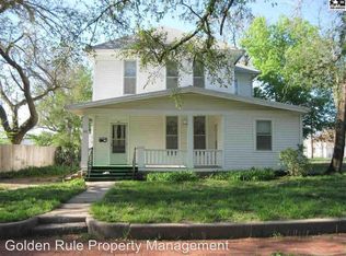 321 E 5th Ave, Hutchinson, KS 67501