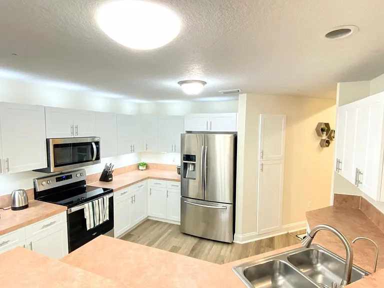 7024 Mauna Loa Blvd — Photo 23