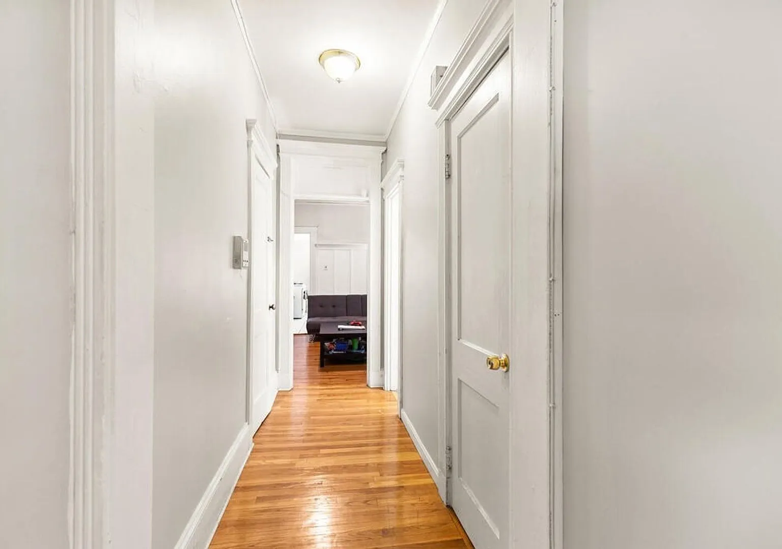 Nice 4 bed in Allston — Photo 1