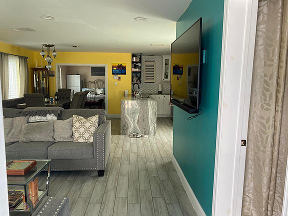 2nd image of 416 N D Street #1 And 2