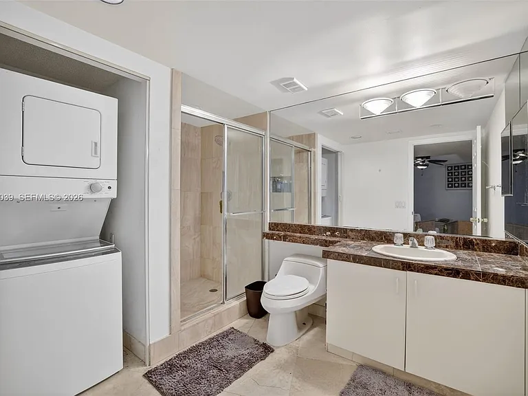 1000 Island Blvd #2105 — Photo 10