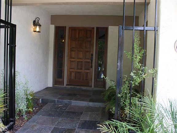 2nd image of 637 Kendale Ln